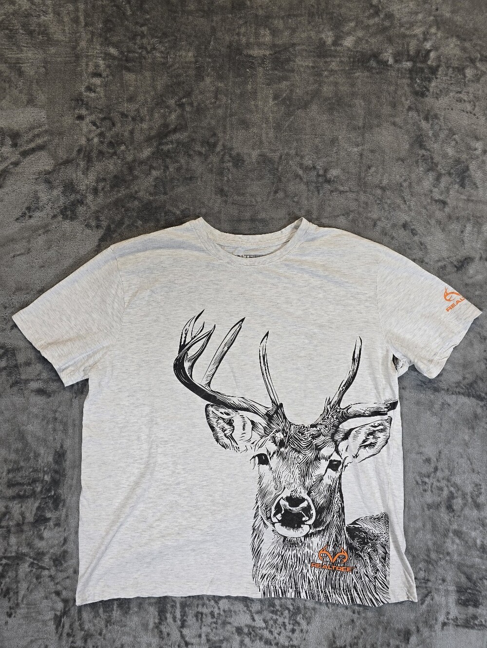 Realtree Deer Graphic T Shirt Size Large Gray Outdoor